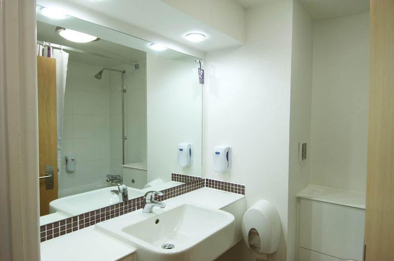 Premier Inn Portsmouth Horndean エクステリア 写真